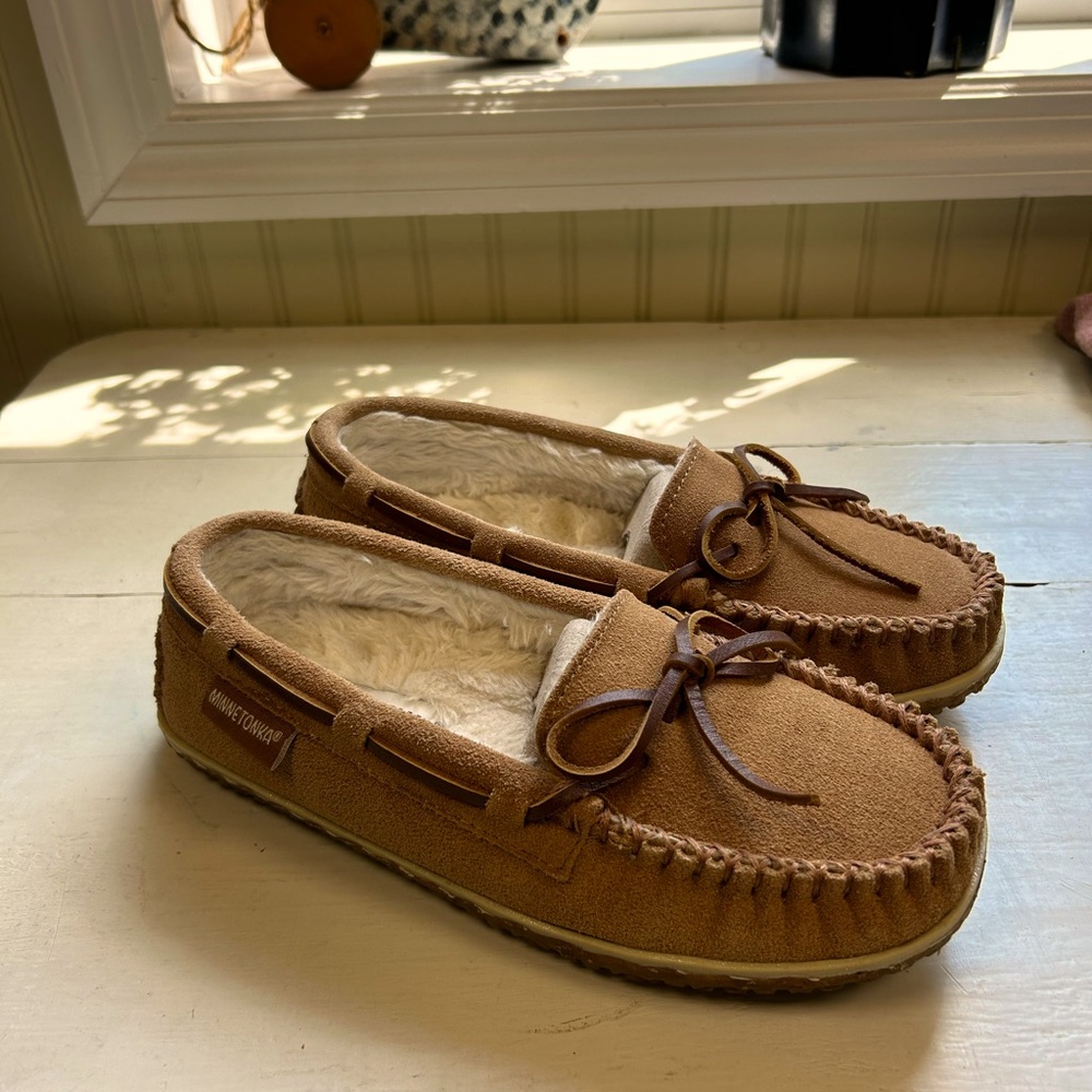 Women’s Minnetonka Slipper Moccasins